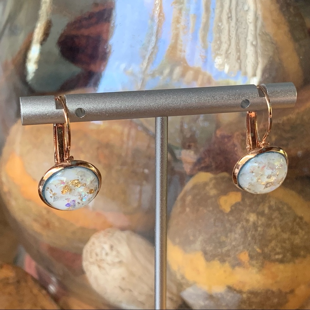 Gold flake resin earrings, handmade, NWT